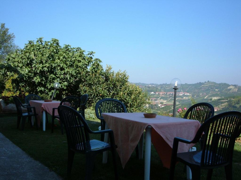 Agriturismo Cascina Vrona Villa Monteu Roero Exterior photo