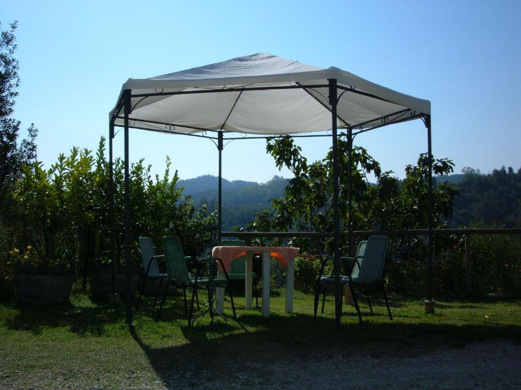 Agriturismo Cascina Vrona Villa Monteu Roero Exterior photo